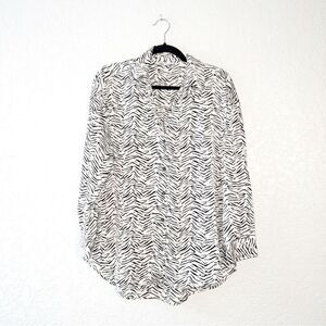 Zara Black & White Zebra Print Silky Button Up Shirt size XS‎